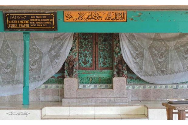 Karomah Sunan Prapen Pelantik Raja-raja Islam di Nusantara
