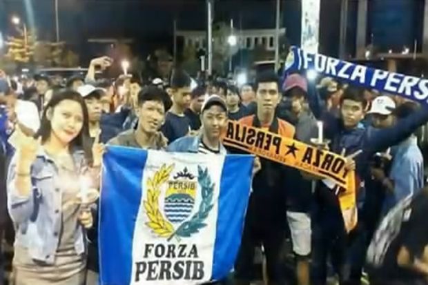 Pesan Damai Bobotoh dan Jakmania dari Stadion Patriot Bekasi