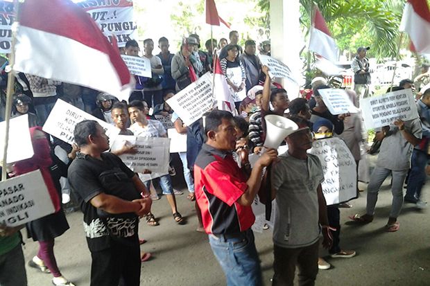 Demo ke DPRD, Pedagang Desak Dirut Pasar Dicopot