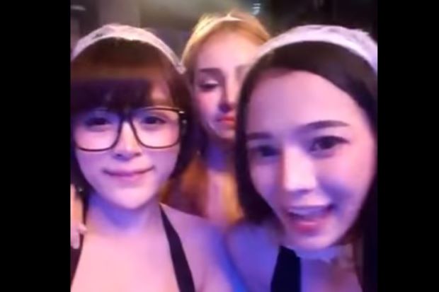 Promosi Bir Beli 1 Dapat 1 Live di Facebook, 3 Wanita Cantik Ditangkap