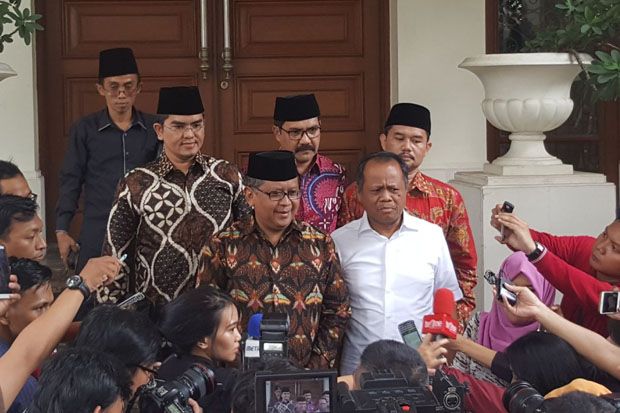 Bawa Titipan Megawati, Sekjen PDIP Temui Hamzah Haz
