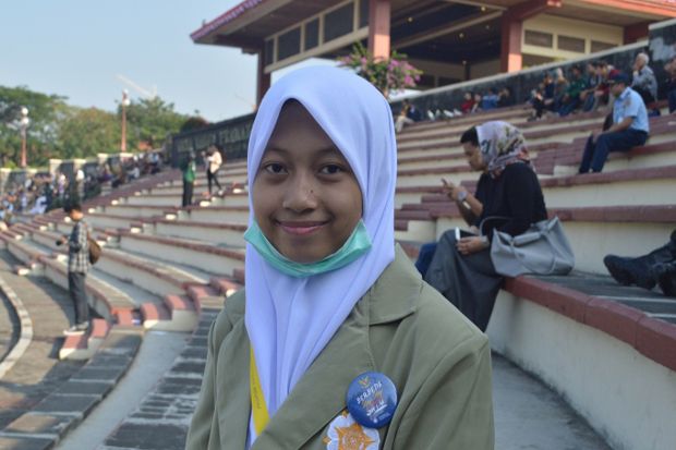 Kamila Putri, Usia 15 Tahun Menjadi Mahasiswa Termuda UGM Yogyakarta