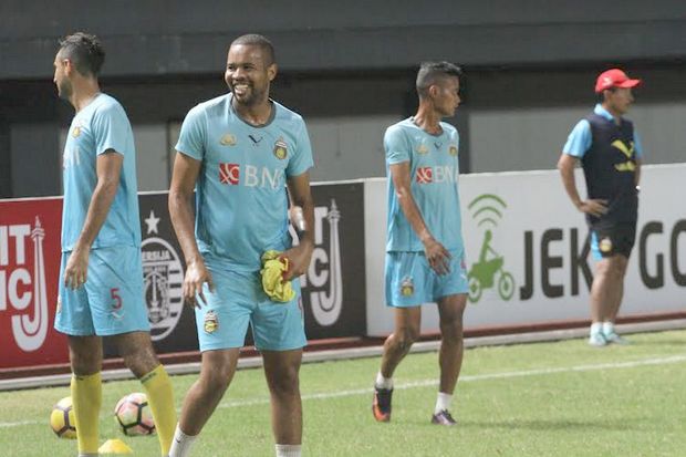 Bhayangkara Kirim Pemain ke Semen Padang dan Madura United FC