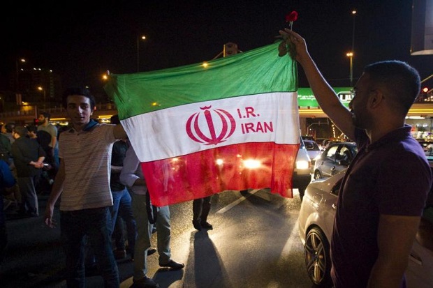 Pesta Setengah Telanjang, 64 Anak Muda Iran Ditangkap