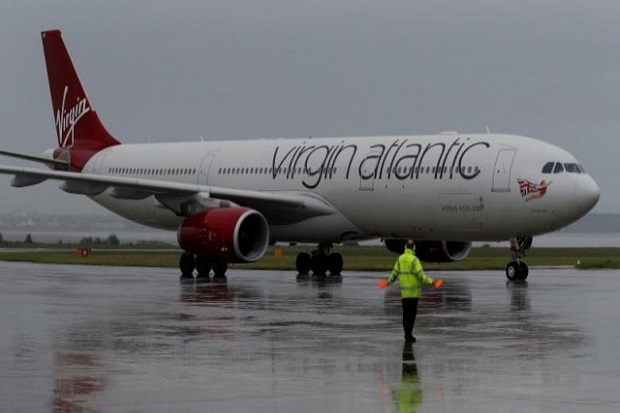 Didepak dari Pesawat karena Ngobrol 9/11, Pria Muslim Gugat Virgin Atlantic