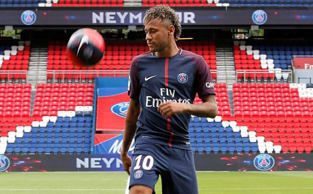 Jadi Pengangguran di PSG, Neymar Jr Pilih Main Kartu