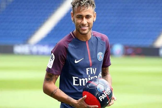 Bayar Cek ke Barca, Neymar Kini Bisa Mengawali Debutnya di PSG