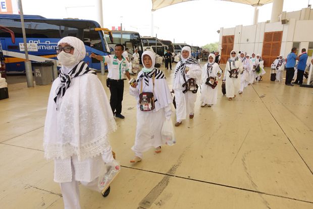 Jamaah Haji Indonesia Gelombang Kedua Tiba di Jeddah