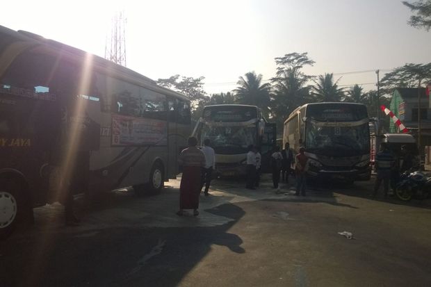 4 Bus Rombongan Calon Haji Asal Brebes Tabrakan Beruntun