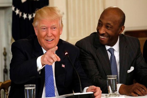 CEO Merck Mengundurkan Diri dari Dewan Trump