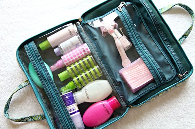 Tips Packing Make Up Supaya Tak Pecah Saat Traveling