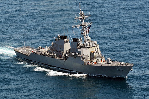 Kapal Perang AS Tabrakan dengan Kapal Niaga di Dekat Singapura