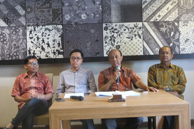 Berbekal Putusan MA, Aktivis Senior Desak Ruhut Sitompul Minta Maaf