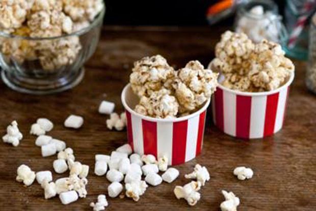 Konsumsi Popcorn Memperlancar Sembelit