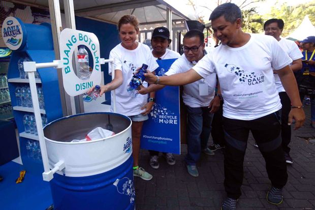 Danone Aqua Kampanyekan Daur Ulang Sampah Botol Plastik