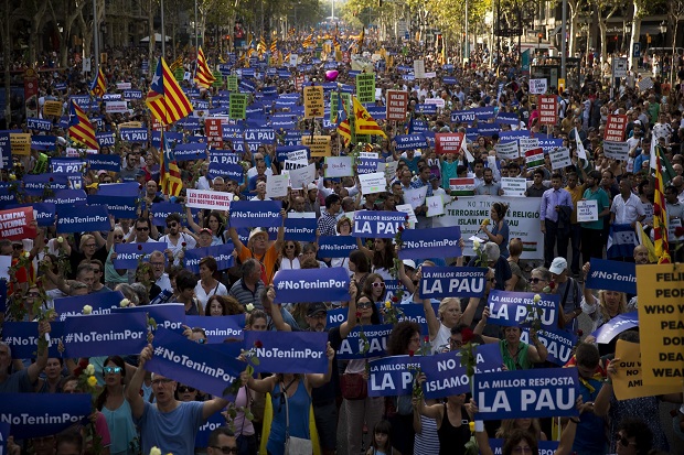Teriak Saya Tak Takut, 0,5 Juta Orang di Barcelona Demo Lawan Teroris