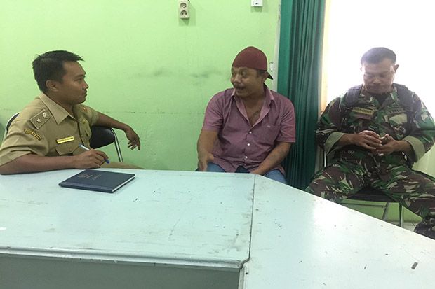Kakek Penganiaya Nenek dan Cucu Nangis saat Diinterogasi TNI