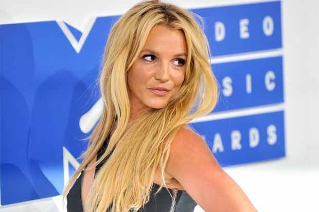 Cantiknya Britney Spears Tanpa Make Up