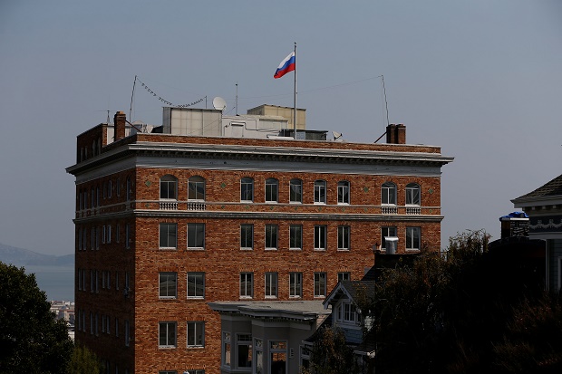 Kremlin Sebut Penggeledahan Konsulat Rusia di AS sebagai Tindakan Bodoh