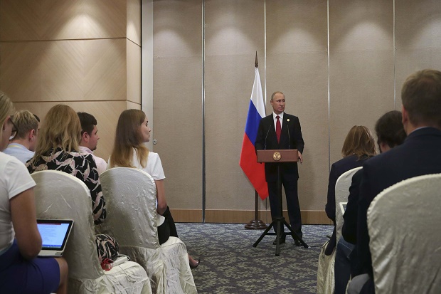 Putin Sayangkan Rendahnya Kompetensi Diplomatik AS