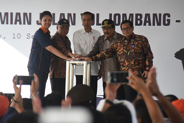 Presiden Joko Widodo Resmikan Tol Jombang-Mojokerto