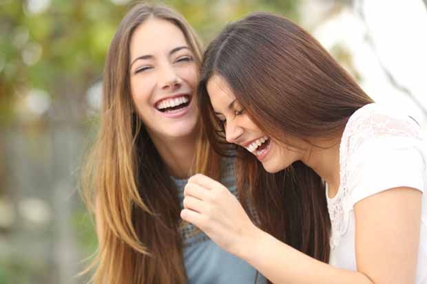 6 Manfaat Tertawa untuk Kesehatan Tubuh
