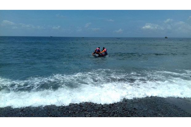 Perahu Terdampar di Pantai, Pemilik Diduga Hilang saat Melaut