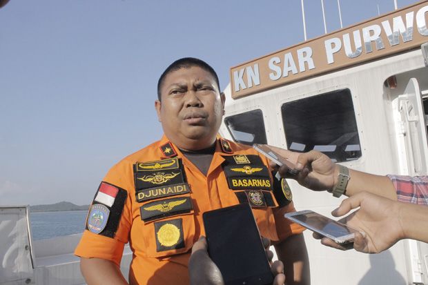 Kapal Tanker dan Kapal Keruk Tabrakan di Selat Singapura, 5 ABK Hilang