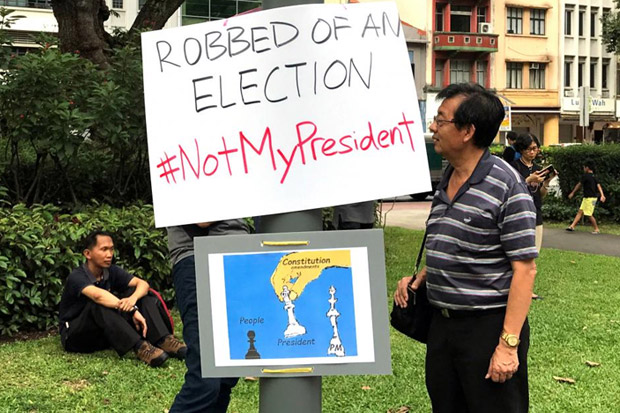 Warga Singapura Protes Pemilihan Presiden