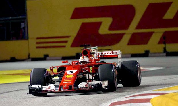 Sebastian Vettel Rebut Posisi Pole di Sirkuit Marina Bay