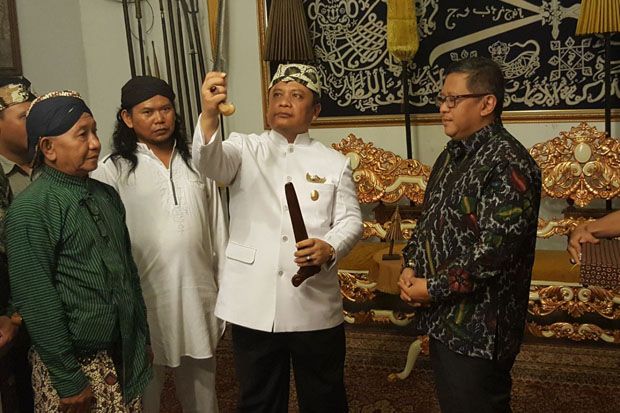 Kunjungi Pameran Pusaka, Hasto Kagumi Kekayaan Warisan Budaya Nusantara