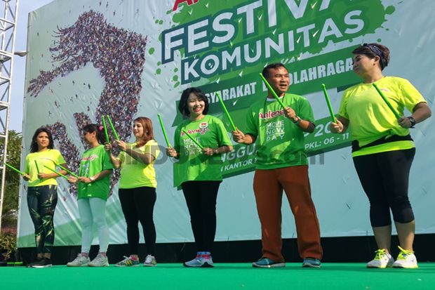 Selebritas Kampanye Gaya Hidup Sehat di Festival Komunitas