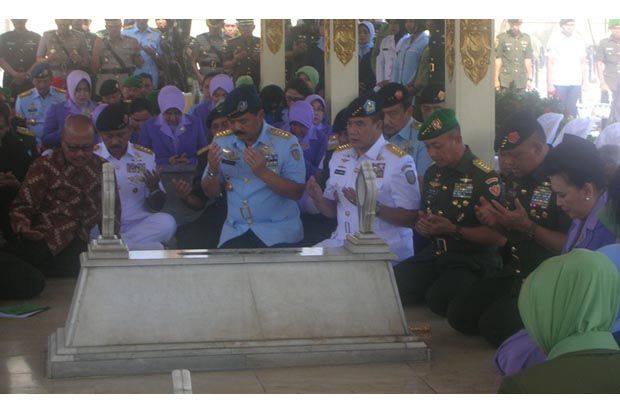 Panglima TNI Ziarah ke Makam Panglima Besar Jenderal Sudirman