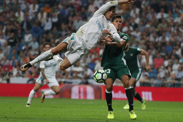 Real Madrid Kalah Dramatis di Kandang Sendiri