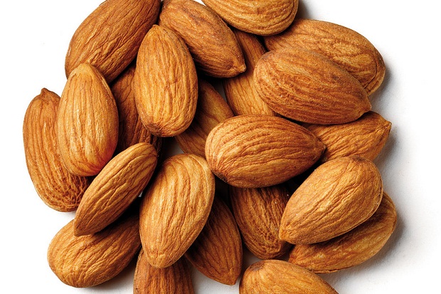 5 Efek Makan Kacang Almond