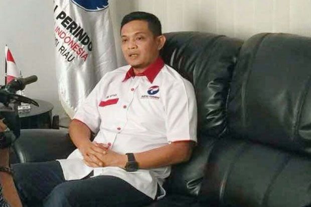 Ketua Perindo Riau Ahmi Septari Daftar ke Demokrat dan PPP