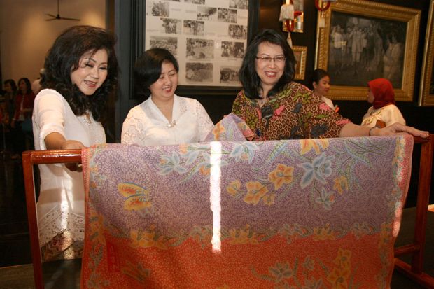 BCA Dukung Pengembangan Produk Batik Indonesia
