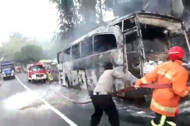Bus Budiman Terbakar di Malangbong