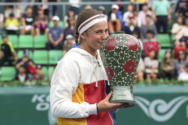 Debut Ostapenko di Korea Berakhir dengan Gelar Juara