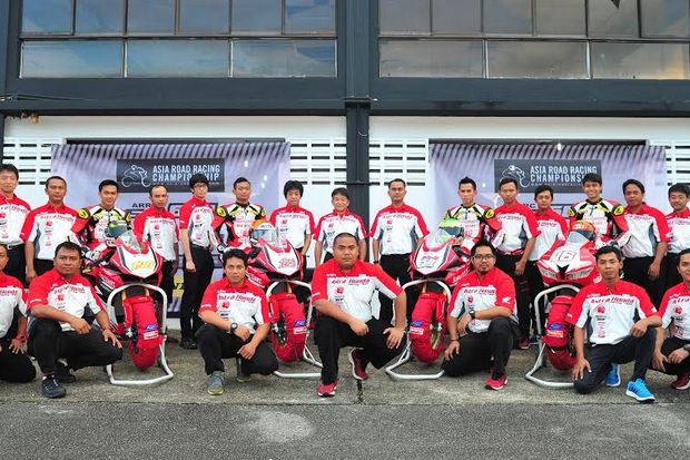 Astra Honda Racing Team Juara Klasemen ARRC Kelas AP 250