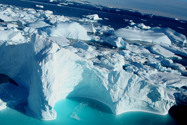Bongkahan Gunung Es 103 Mil Persegi Muncul di Antartika