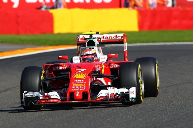 Raikkonen Asapi Vettel di Latihan Bebas Ketiga