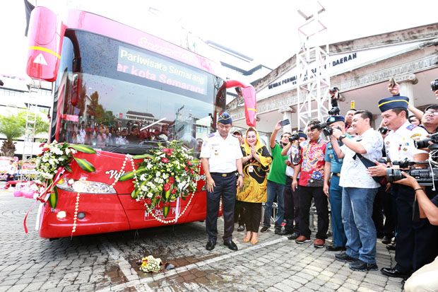 Keliling Semarang Bisa Naik Bus Wisata