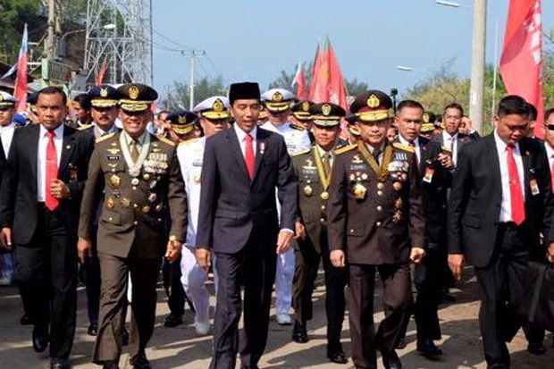Jokowi Jalan Kaki, Panglima TNI Minta Maaf
