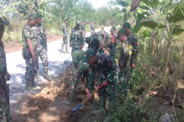 Tangkal Komunisme, HUT ke-72 TNI Digelar di Desa Terpencil
