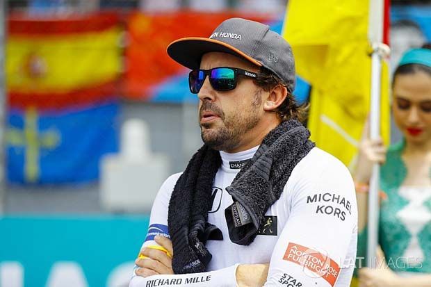 Alonso Yakin Mesin Renault Akan Membuat McLaren Tampil Kompetitif