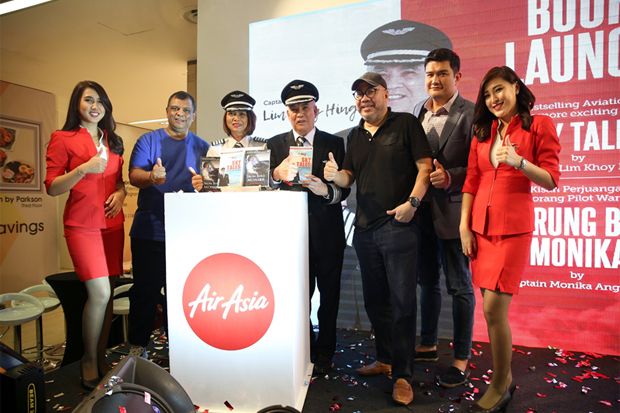 AirAsia Luncurkan Buku Karya Kapten Pilot AirAsia