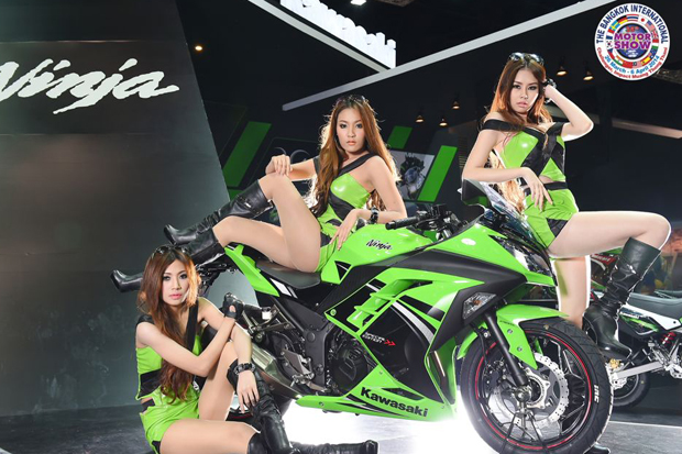 Kawasaki Kembali Perlihatkan Otot dan Tampang Z900RS