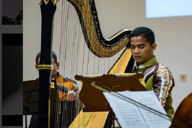 Rama Widi Populerkan Harpa lewat Let The Music Play