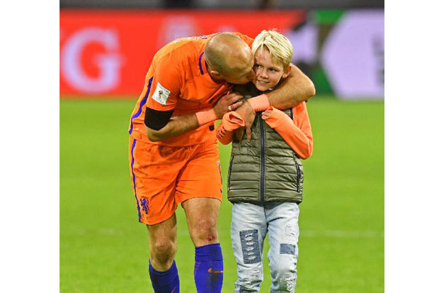 Arjen Robben, Berhenti di 96 Laga dan 37 Gol